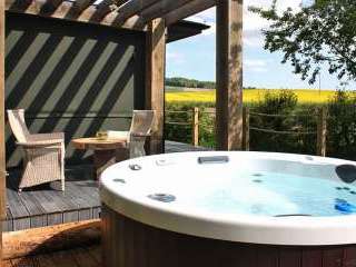 Chilterns View Hot Tub Lodges, Oxfordshire,  England
